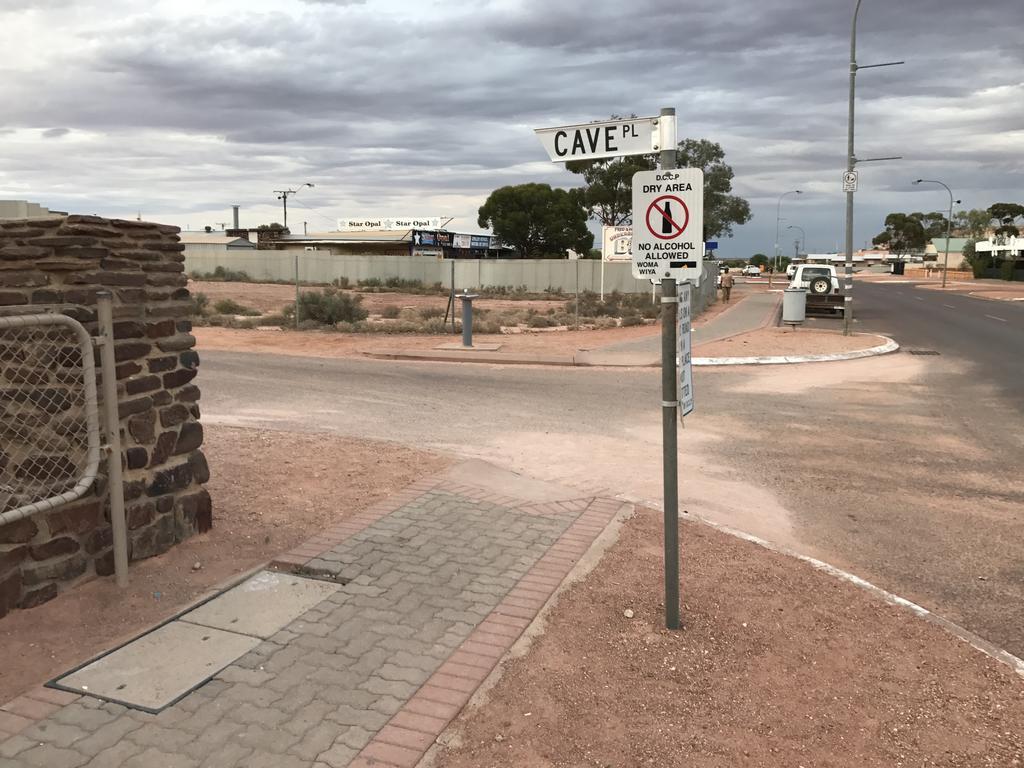 Cave Place Units Coober Pedy Buitenkant foto